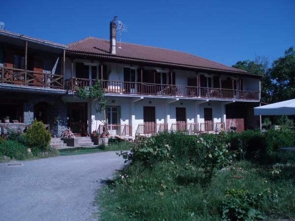 Guesthouse Sinoi Vytina Exteriör bild